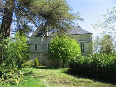 Bourdeilles (24310)