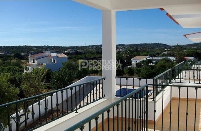 Fantastic two bedroom apartments 5 min... - 2