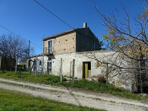 Beautiful detached property with open.. - 2