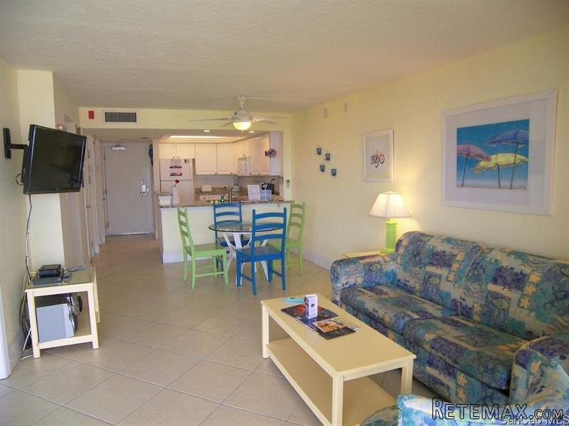 1 bedroom Condominium For Sale:.. - 2