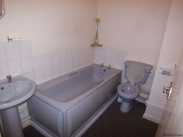 1 bedroom flat in Eastchurch, SHEERNESS - 2