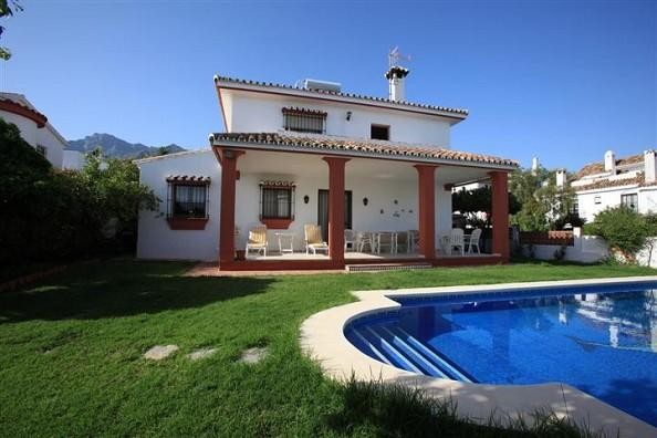 4 bedroom detached villa for sale