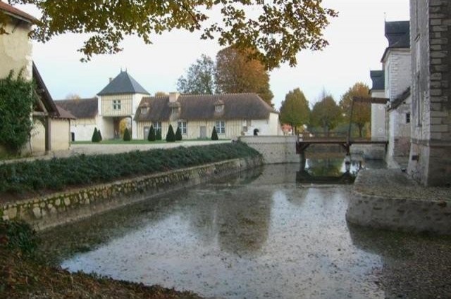 22 bedroom Castle For Sale: 10000 AUBE - 2