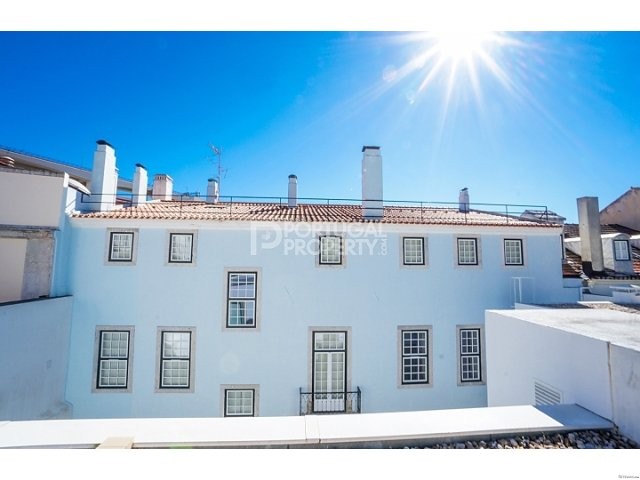 Amazing Top Floor Apartment in Junqueira