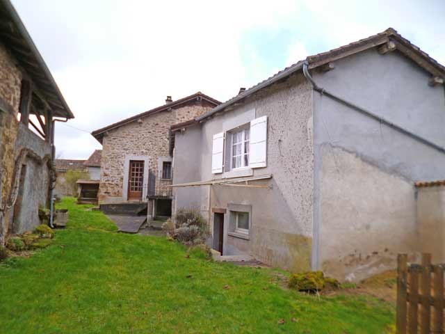 Stone Property With Approx. 2000 m2 Of.. - 2