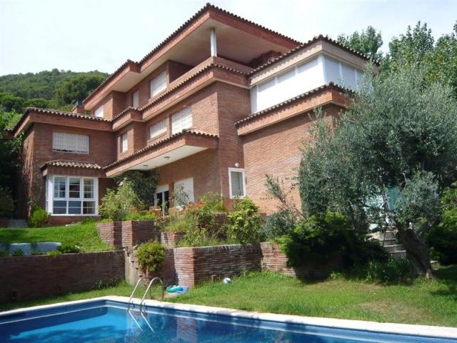7 bedroom Detached House For Sale:..