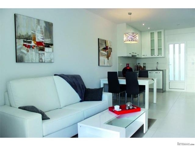 2 bedroom Apartment For Sale:.. - 2