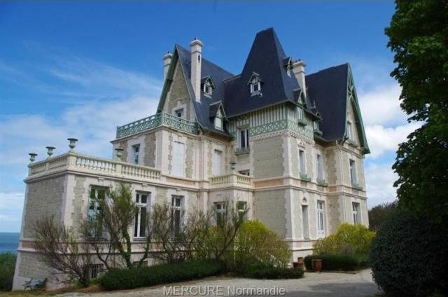 9 bedroom House For Sale: 14910..