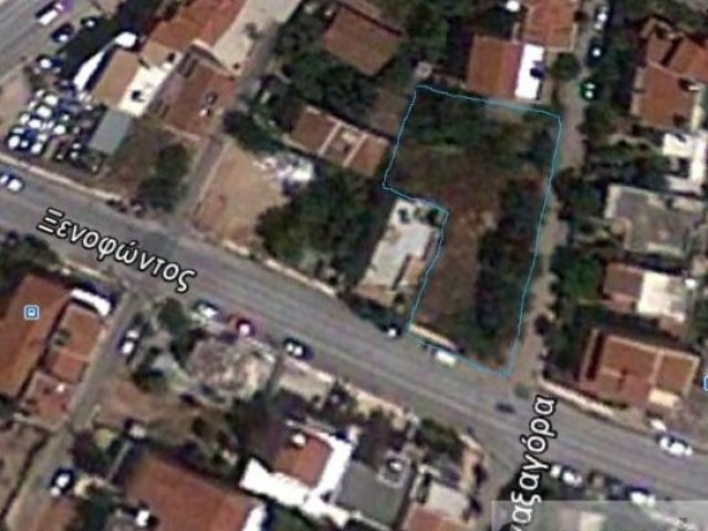 Corner plot,with an area of 601 square..