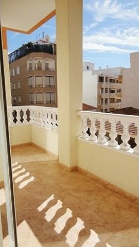 250 METRES TO BEACH APARTMENT