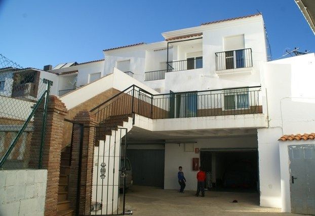 Detached House for Sale in Vinuela..