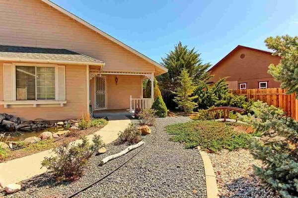 3 bedroom Residence For Sale: Minden.. - 2