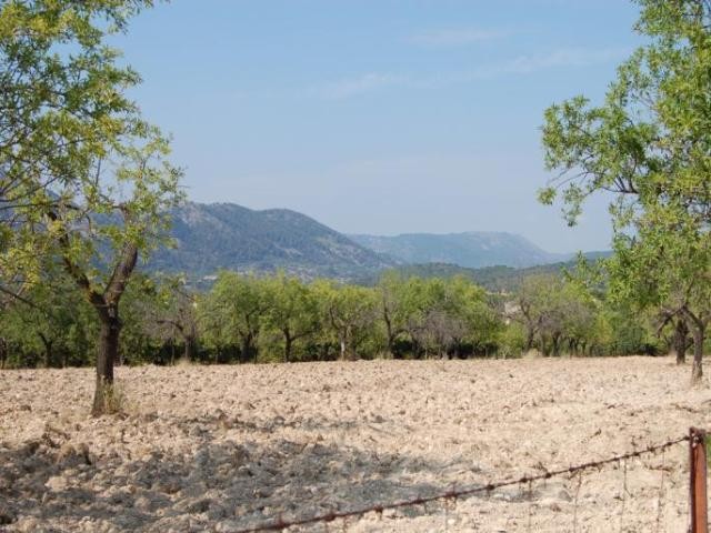 Excellent plot with superb views in.. - 2