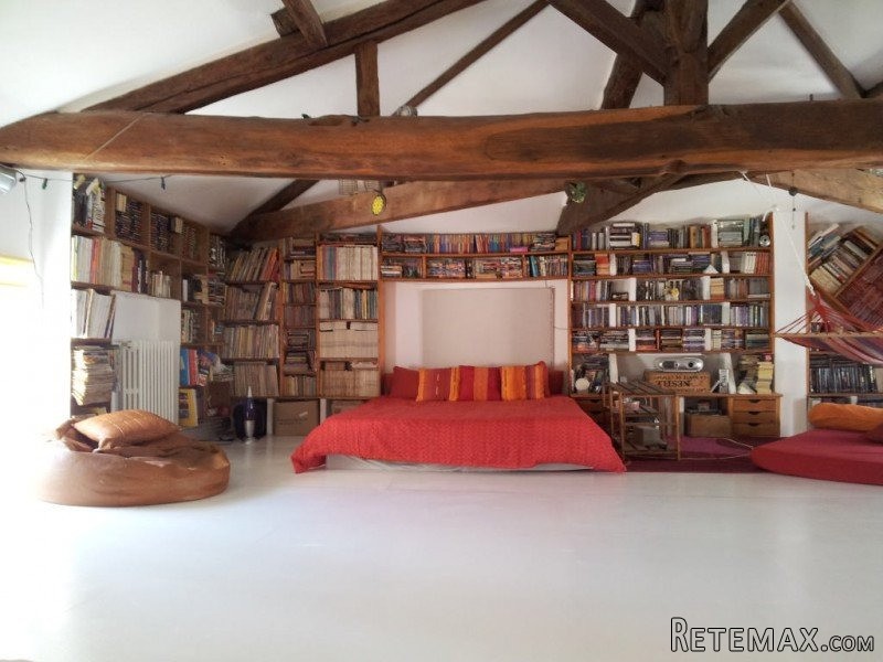 Nicely Renovated Townhouse With.. - 2