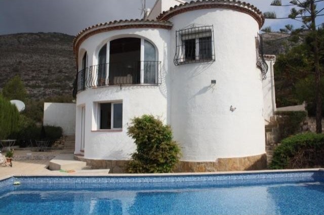 3 Bedrooms - Villa - Alicante - For Sale