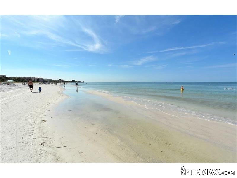 2 bedroom Town House For Sale: 6300.. - 2