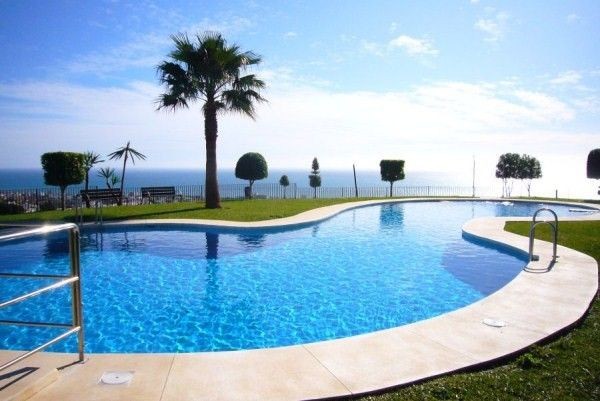 Apartment - Fully furnished, immaculate..