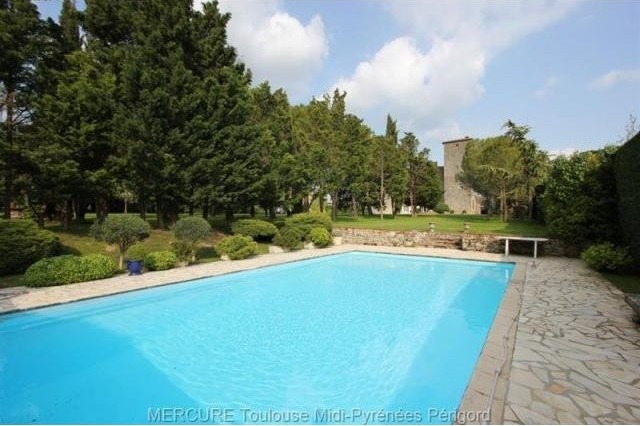 6 bedroom Castle For Sale: 31540.. - 2