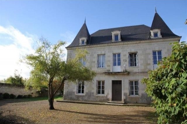 3 bedroom House For Sale: 86380 15 MIN...