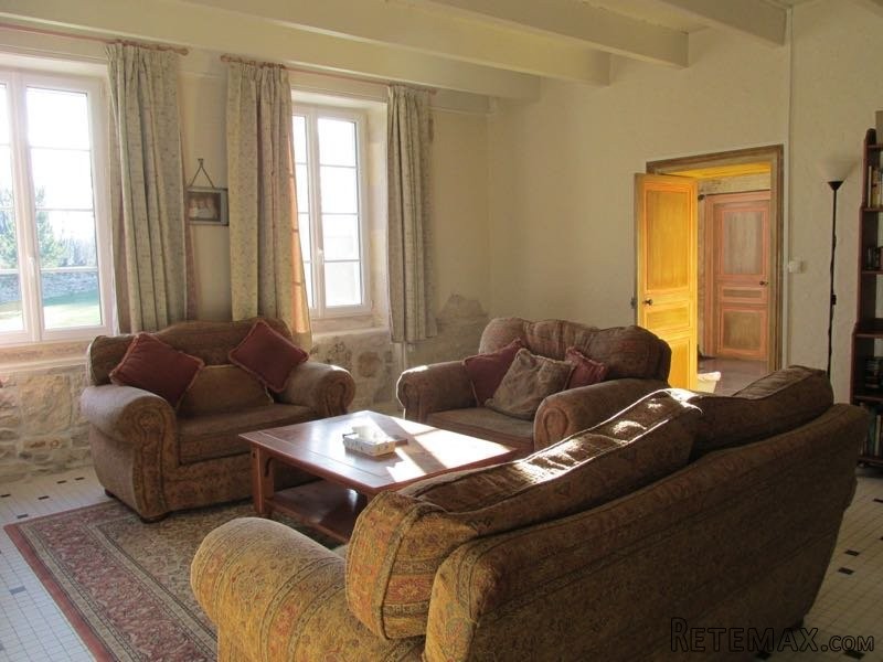 Quiet Location For This Lovely Property - 2