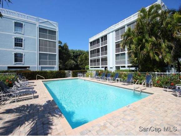 3 bedroom Condominium For Sale:.. - 2