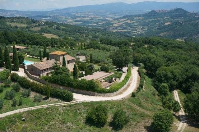 7 bedroom House For Sale: Umbria..