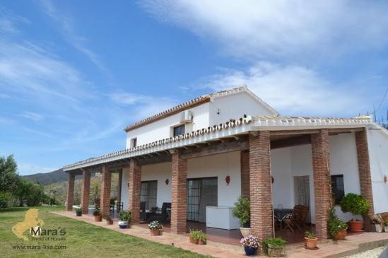 Finca Villa propiedad ecuestre en venta..