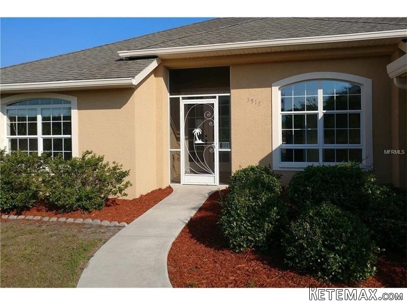 3 bedroom House For Sale: 7515 261st St.. - 2