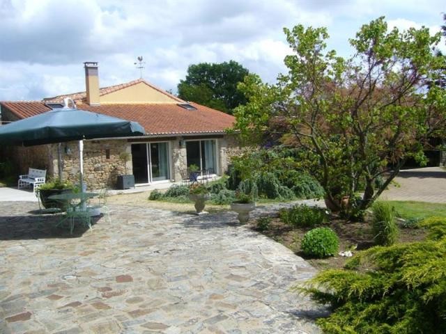 7 bedroom Village House For Sale: 79200.. - 2