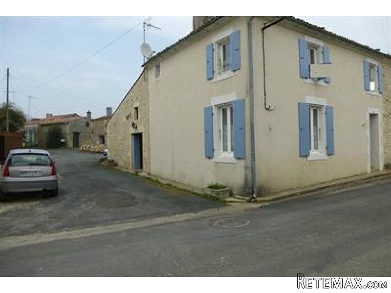 2 Bedrooms - House - Poitou-Charentes..