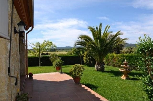 3 bedroom Detached House For Sale:.. - 2