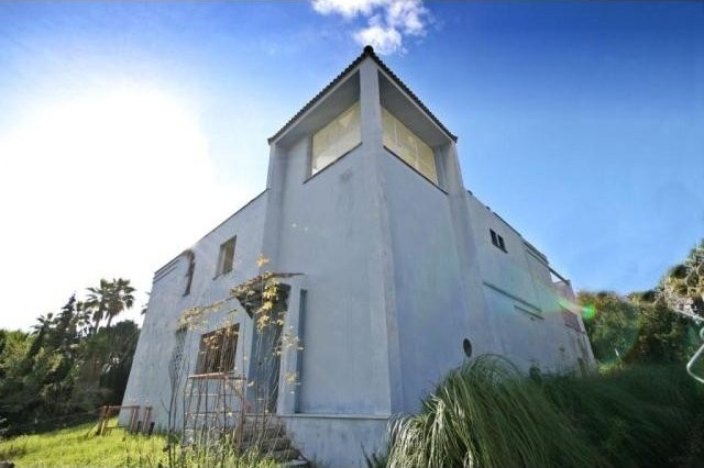4 bedroom detached villa for sale