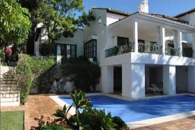 Villa - This is unique property in..