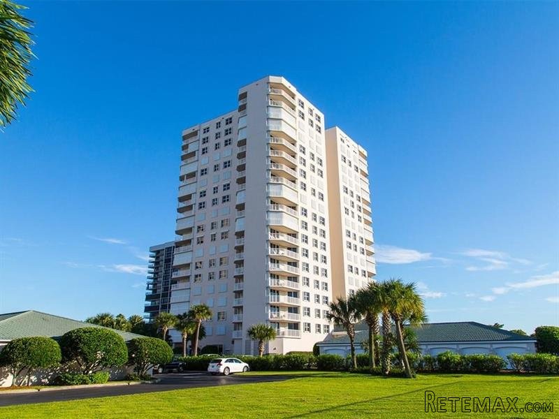 3 bedroom Flat For Sale: 5049 N Highway.. - 2
