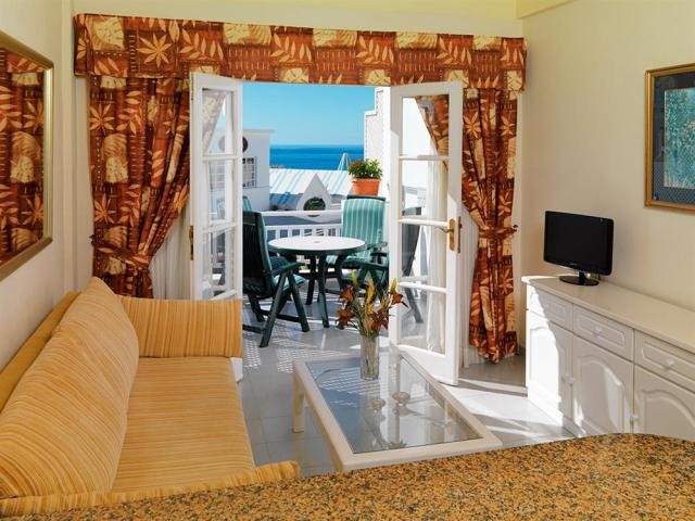 Apartment For Sale in Playa De Las..