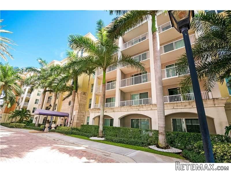 2 bedroom Flat For Sale: 806 E Windward..