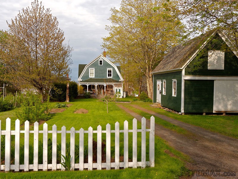 4 bedroom House For Sale: 87 Queen.. - 2