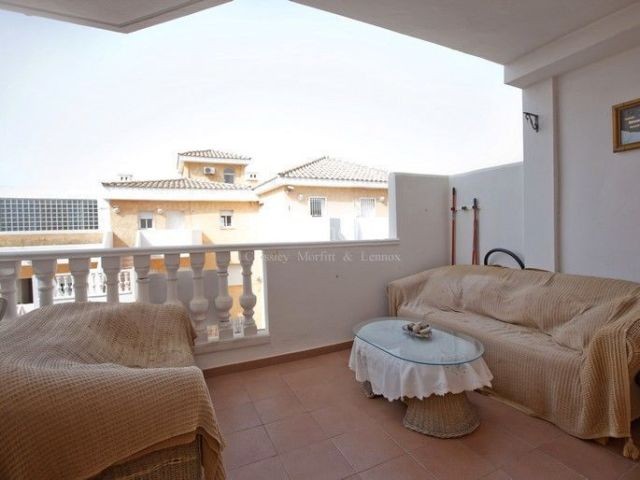 2 bedroom Apartment property for sale..