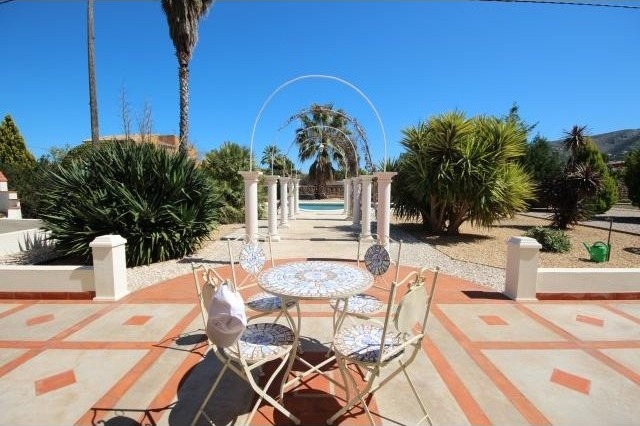 Finca for sale in Pedreguer - 2
