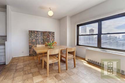 2 bedroom Apartment For Sale: 140 WEST.. - 2