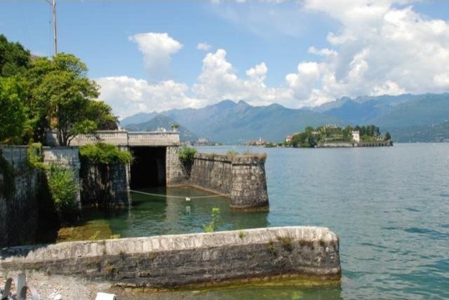 3 bedroom Apartment For Sale: Stresa, IT