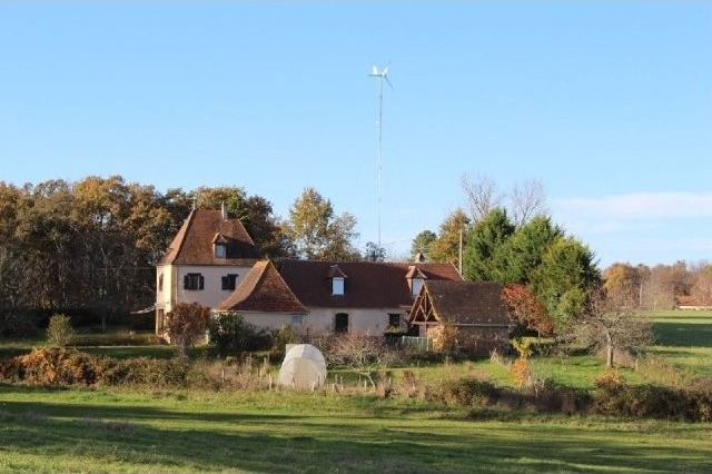 Stone House With Open Countryside Views