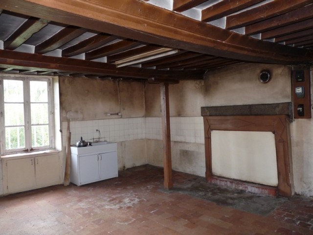Nice Location for this Country House - 2