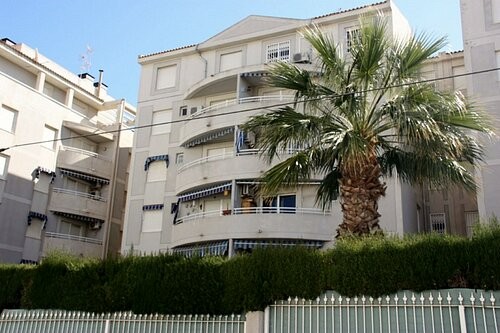 2 bedroom apartment in the center of..