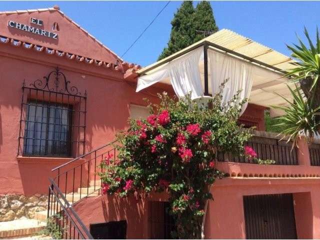 Villa - LOCATION. LOCATION...