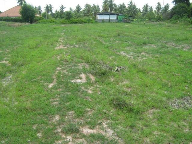 Huai Yai building plot of 800 sqm, nice..