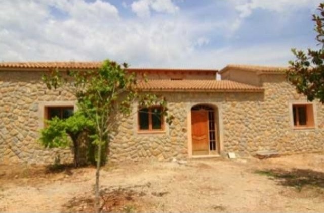 Nice Xvi Century Renovated And Enlarged..