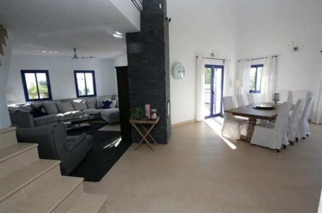 Villa - An impressive modern villa in a.. - 2