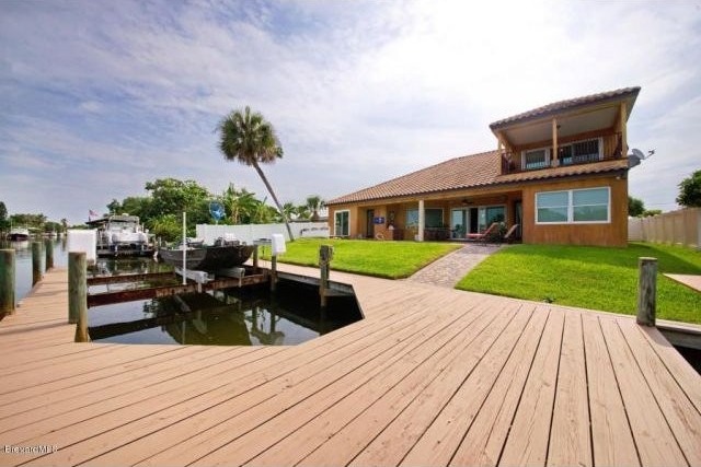 124 Chipola Cocoa Beach, FL 32931 - 2