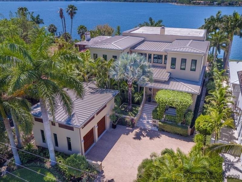 6 bedroom Property For Sale: 48 ADALIA..
